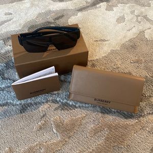 Burberry Unisex Shield Sunglasses